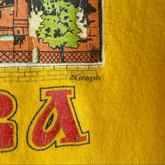 vintage destination tee featuring Russia graphic - Picture 3 of 4